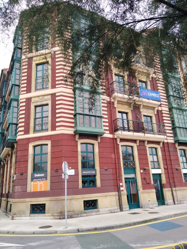 Fachada edificio loft Paraíso Gijón