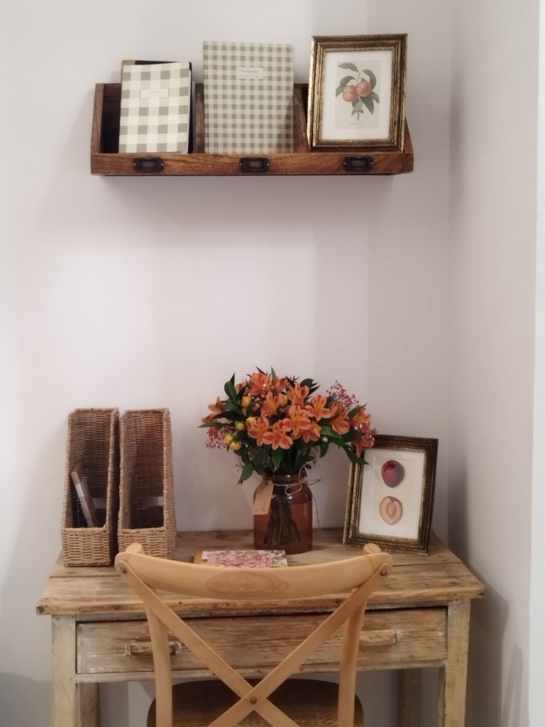 Escritorio en el salón Casa Paraíso Navas