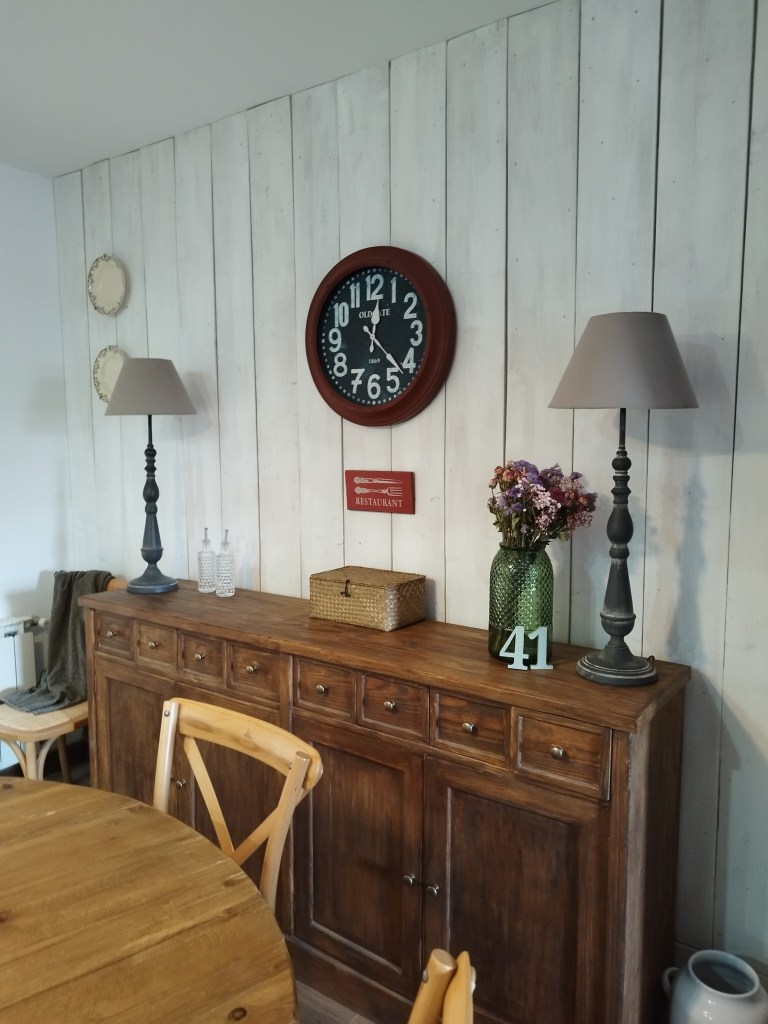 Comedor con mueble bufet Casa Paraíso Navas